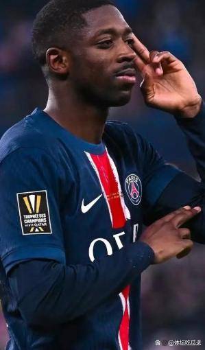 从三冠王到可能丢榜首！巴黎1-3惨败送大礼，朗斯今晚赢球就登顶，法甲真要变天？